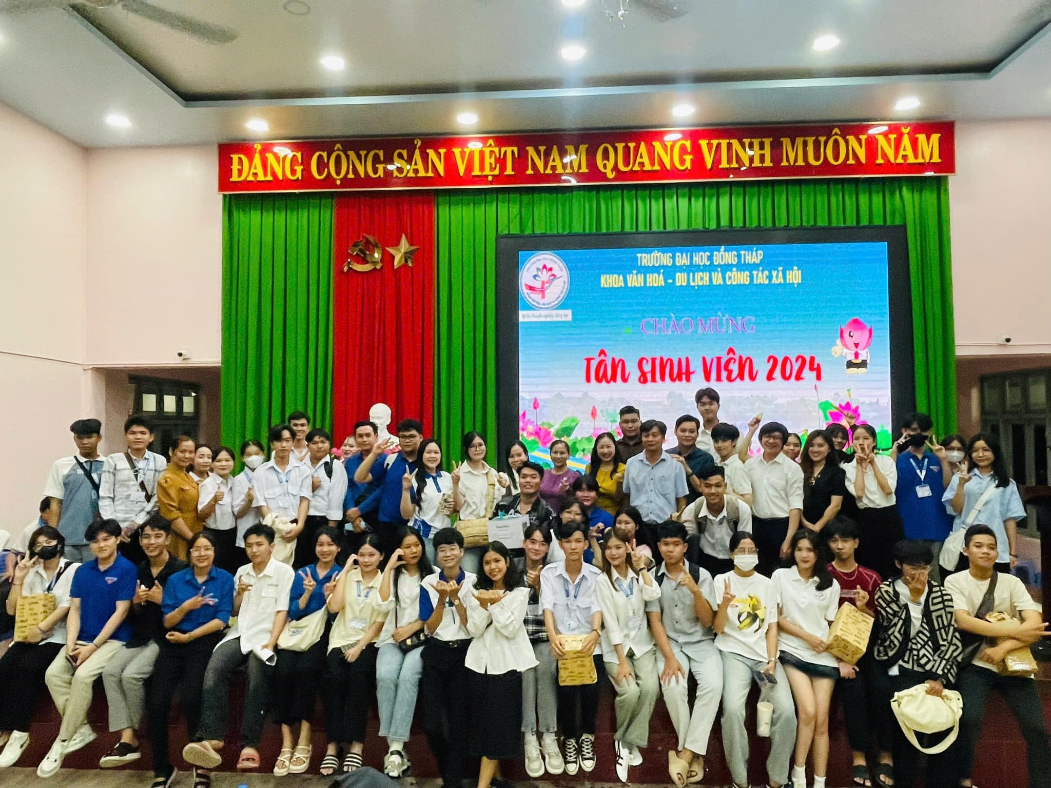 Gala chào Tân sinh viên khóa tuyển sinh 2024